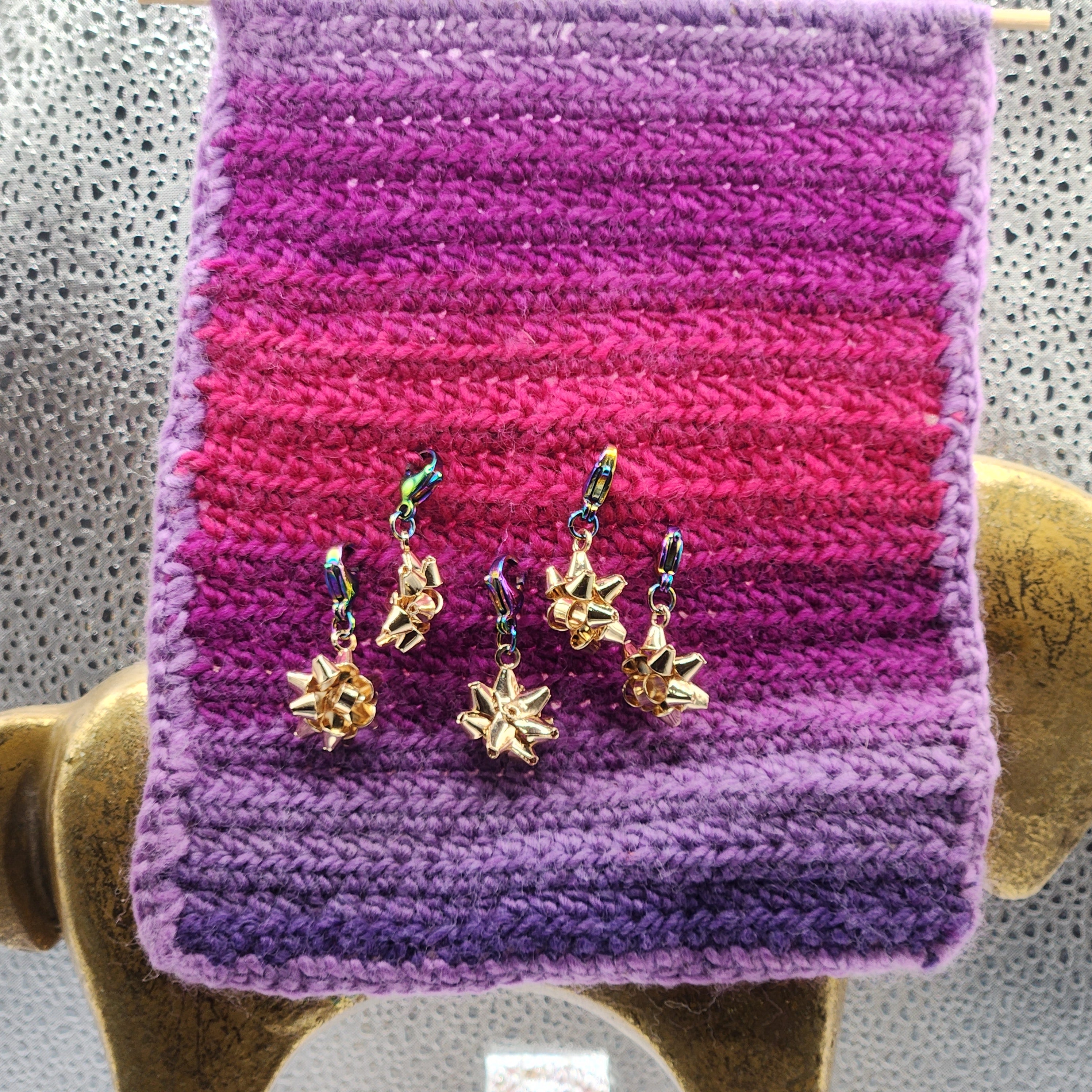 Christmas Bow Stitch Markers